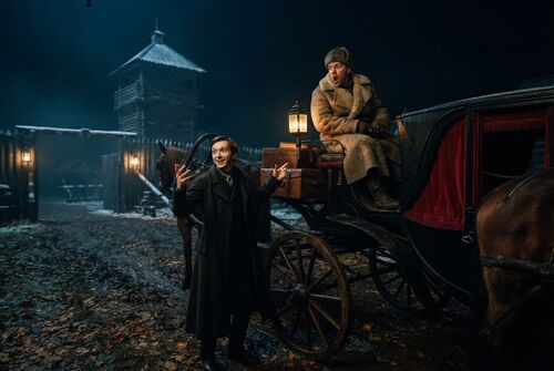 Разбогатевший француз возвращается домой и дарит повозку